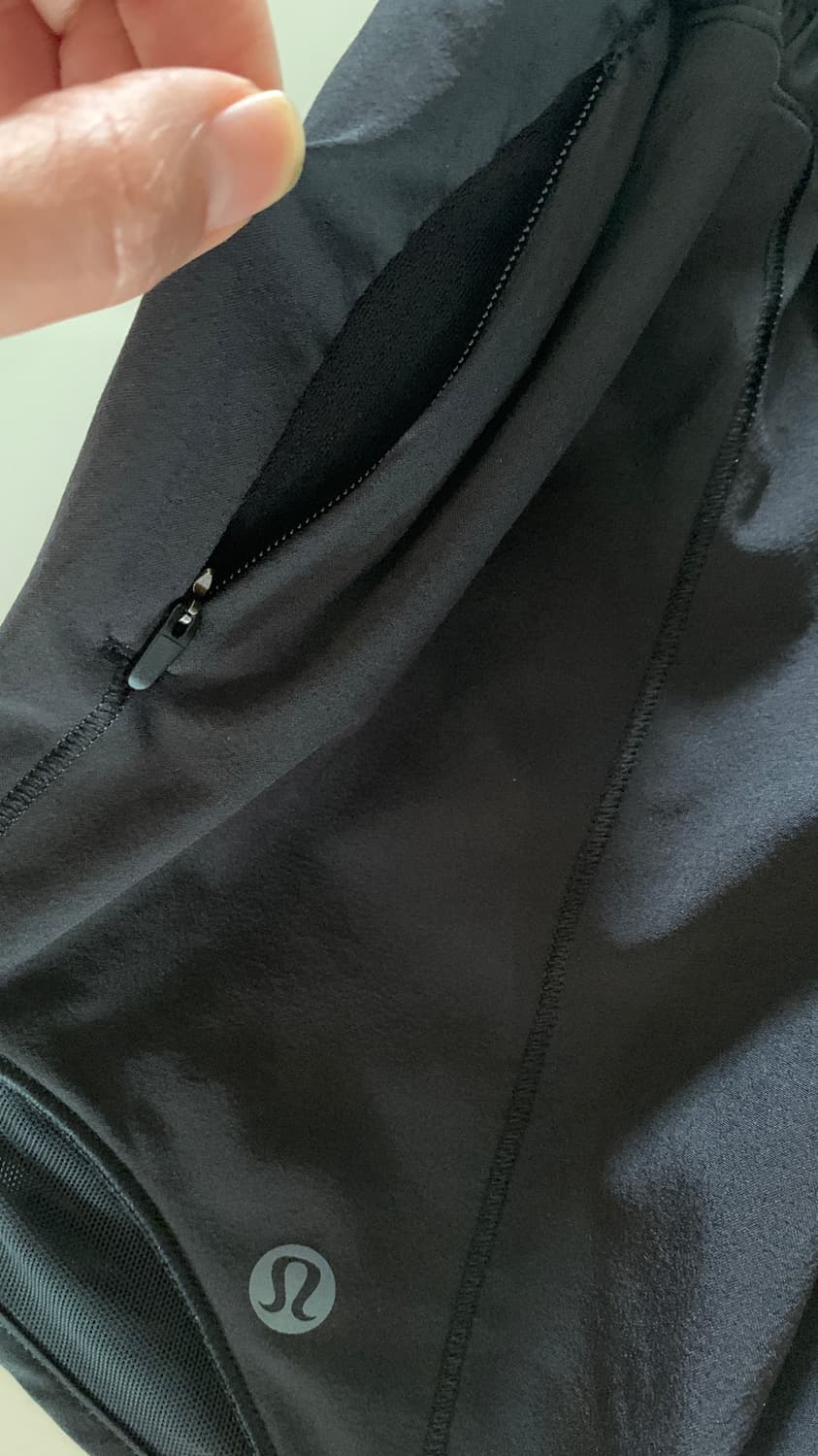 [미착용] 룰루레몬 lululemon 러닝 쇼츠 미드라이즈 반바지 블랙 상품이미지3