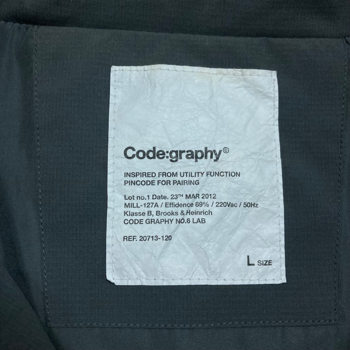 코드그라피 스펠아웃 차콜 바람막이 상품이미지3