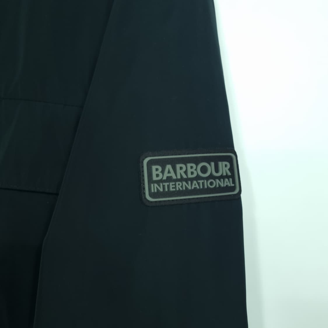 Barbour 바버 인터네셔널 블랙 필드자켓 상품이미지3