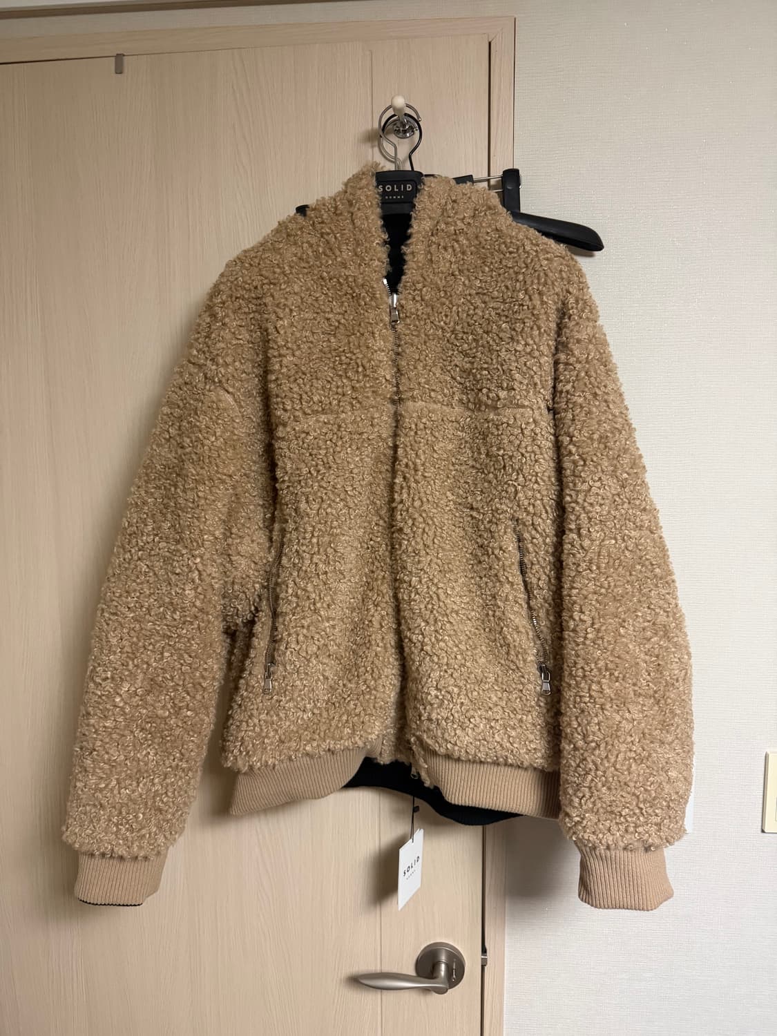 솔리드옴므 24fw 리버시블 부클 무스탕 점퍼 상품이미지1