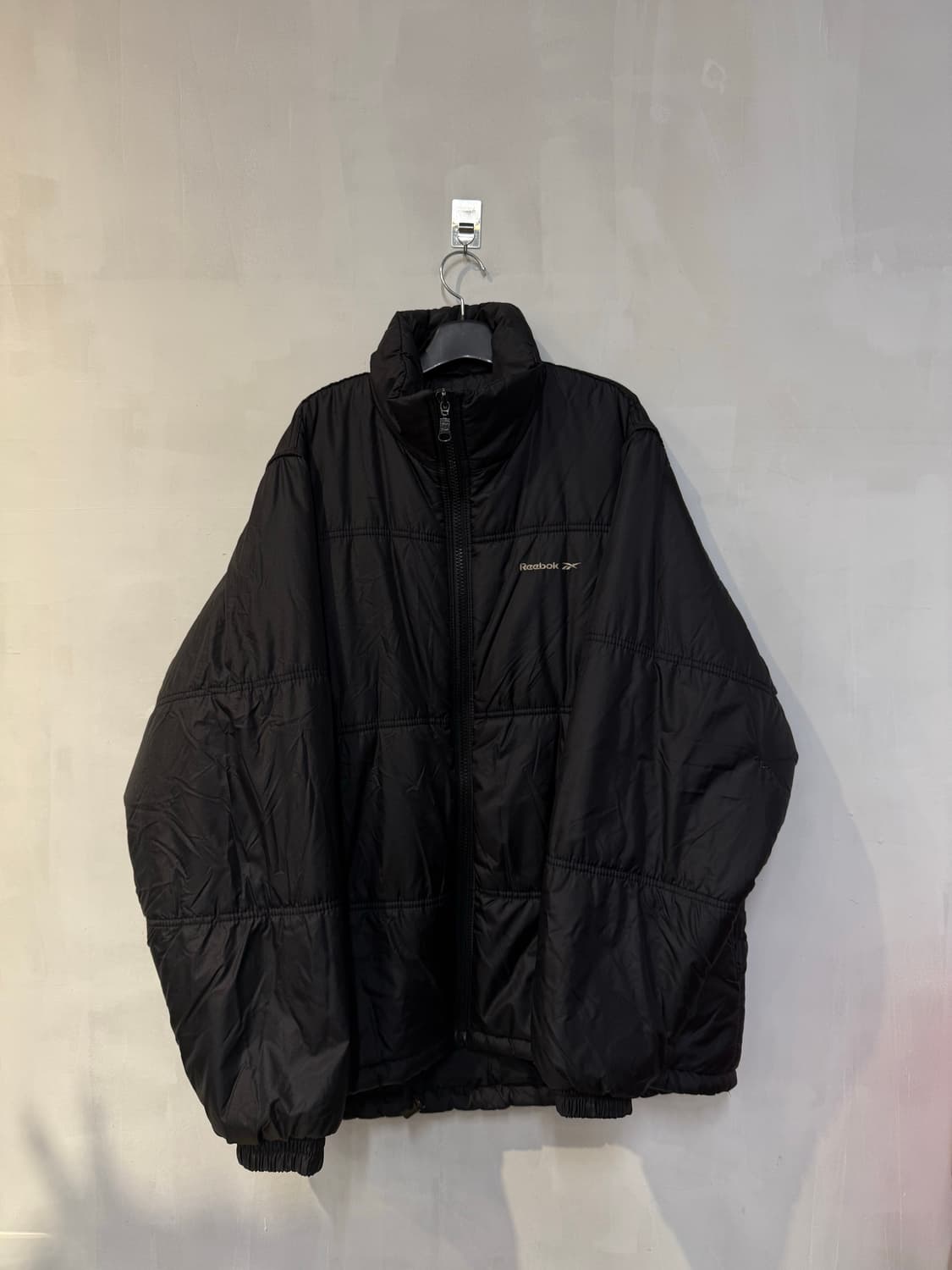 리복 블랙 패딩 상품이미지1