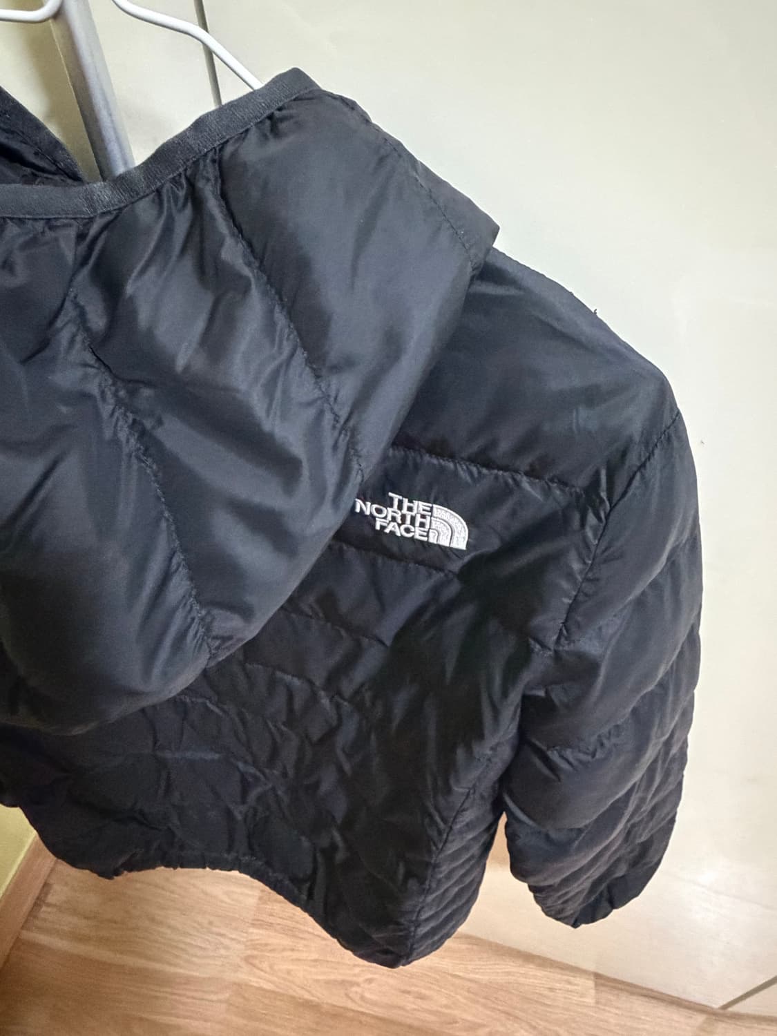 노스페이스 경량패딩 상품이미지4