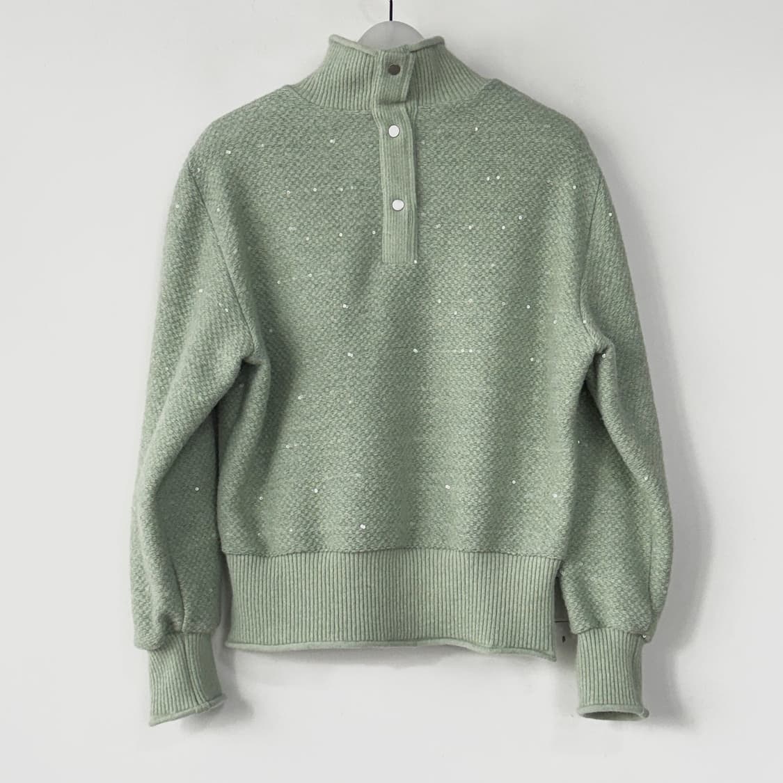 오브제 시퀸 포인트 하이넥 니트 상품이미지4