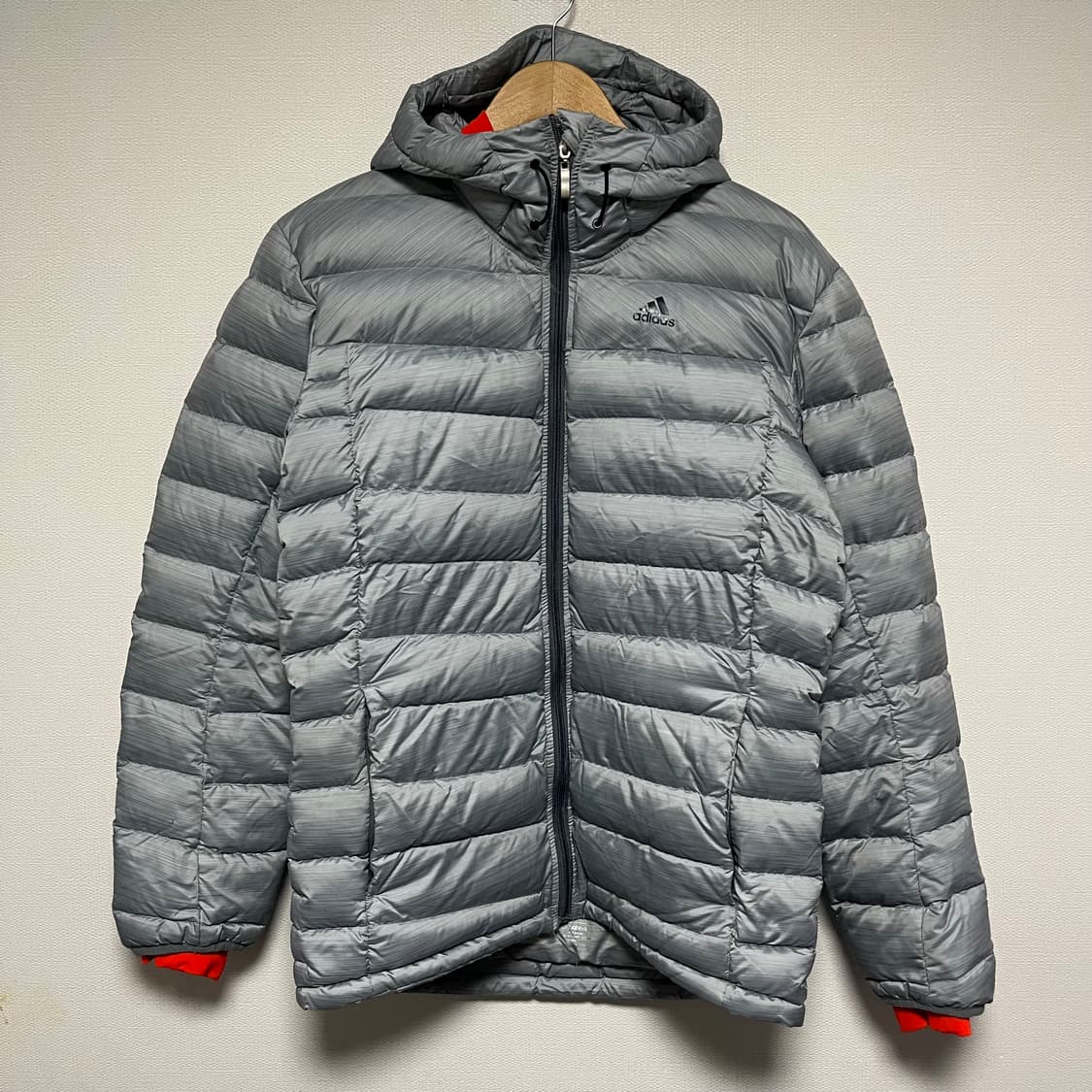 아디다스 구스다운 경량패딩 상품이미지1