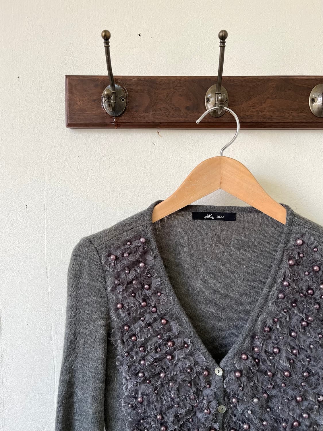 BIZZ 진주 셔링 가디건 상품이미지2