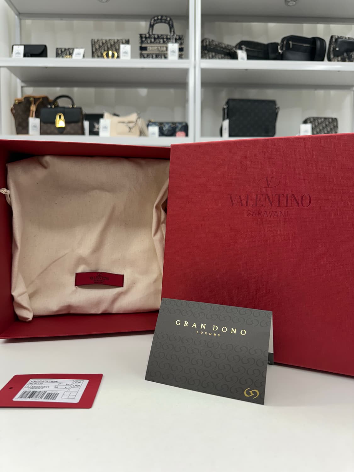 [미니] 발렌티노 시그니처 체인 버킷백 상품이미지9