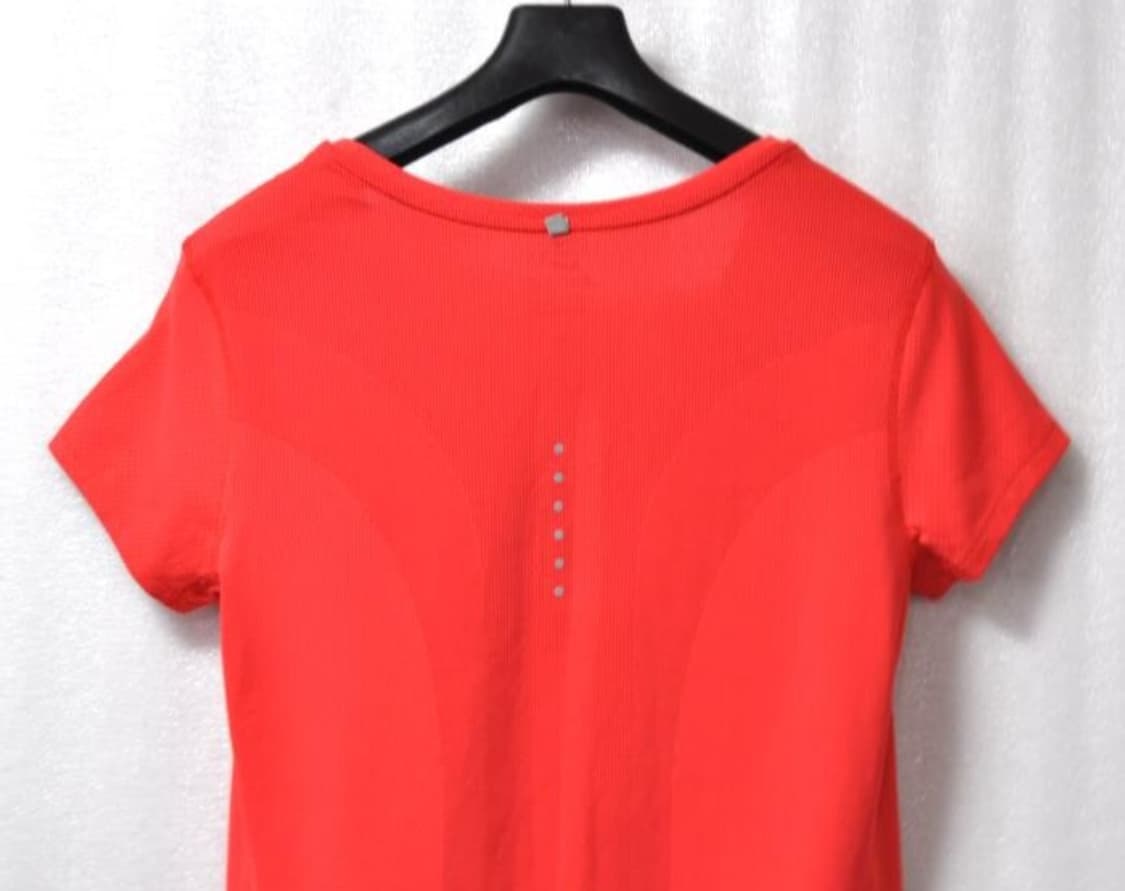 나이키/여성기능성반팔티셔츠(사이즈66) 상품이미지4