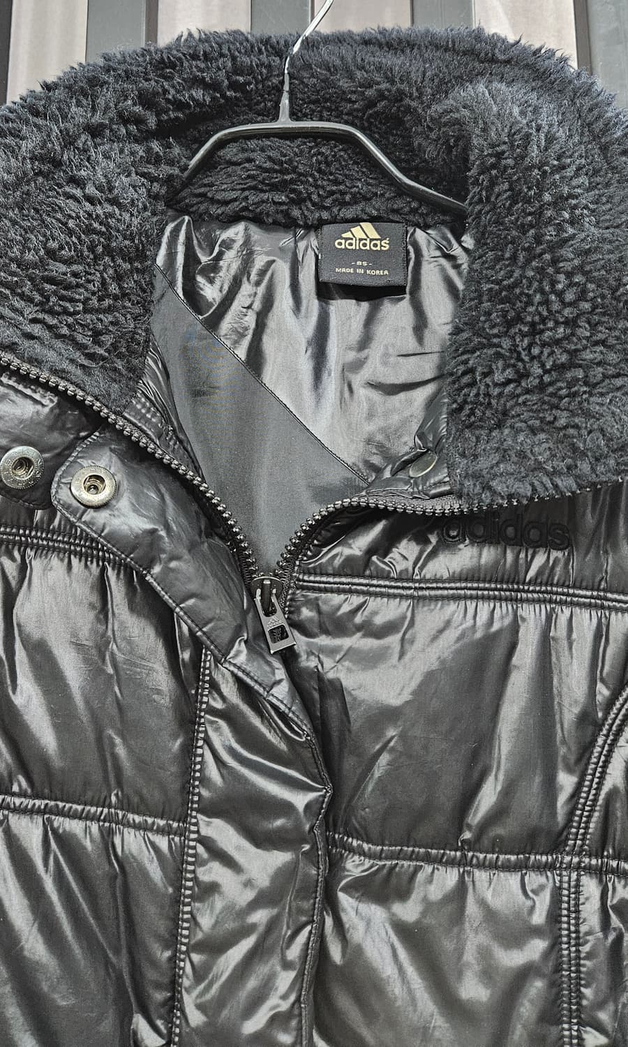 아디다스 올드스쿨 하이넥 유광패딩 85 상품이미지4