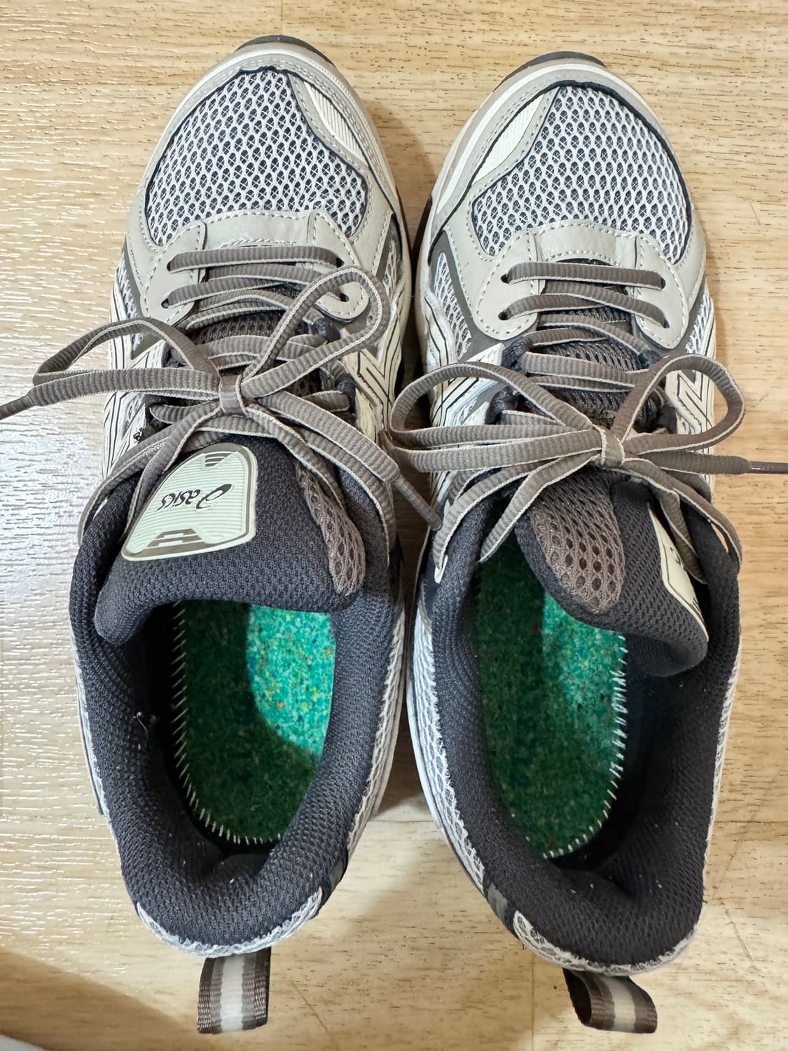 아식스 젤 퀀텀 키네틱 버치 다크타우페 265cm 상품이미지4