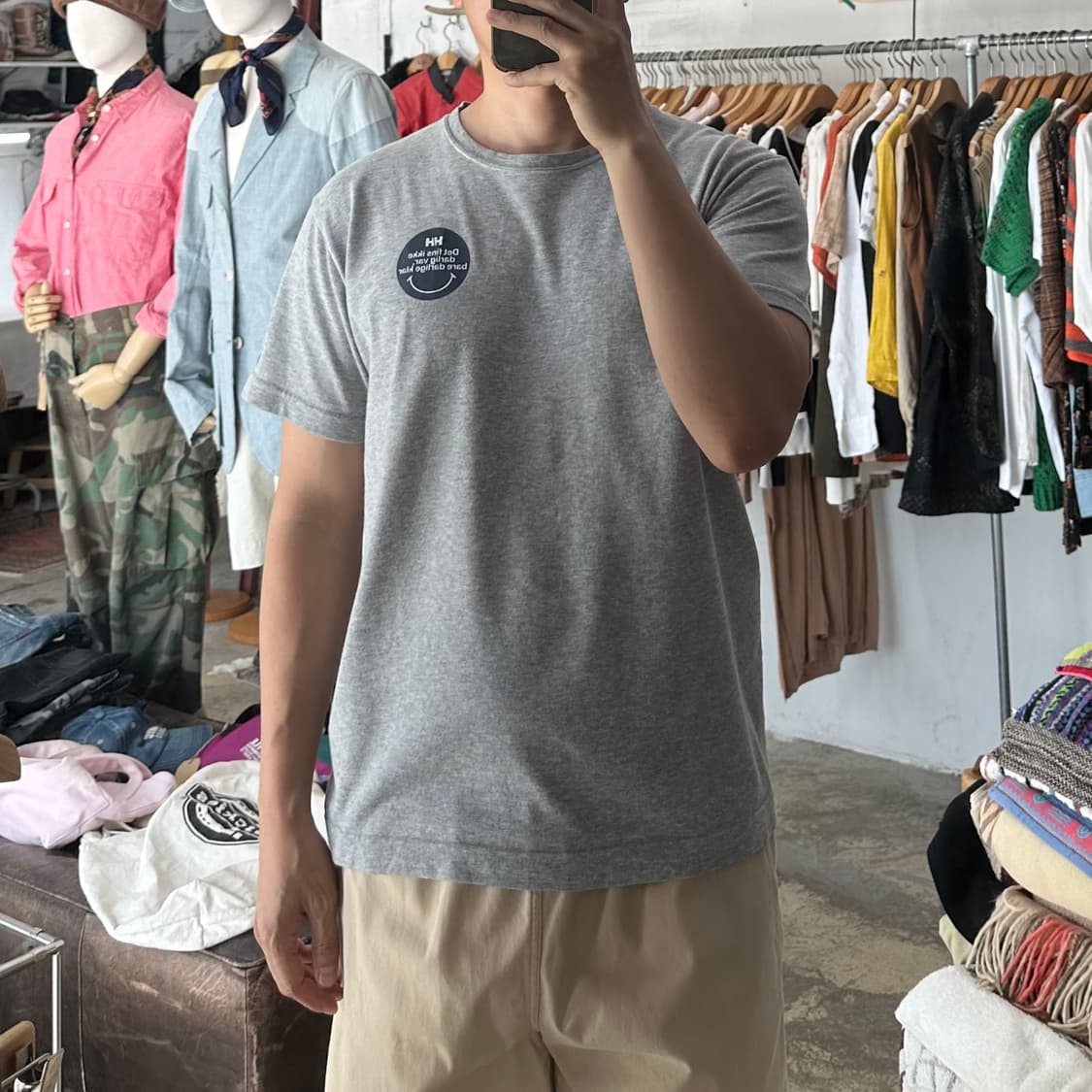 (착용컷) HELLY HANSEN 반팔 티셔츠 (남성용 100) 상품이미지3