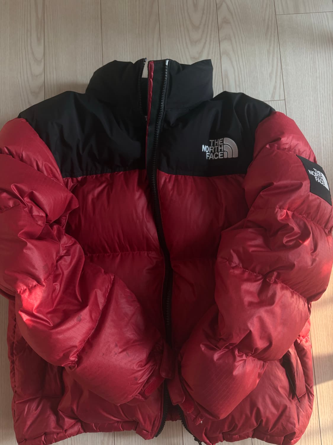 노스페이스 패딩 빨간색 상품이미지3