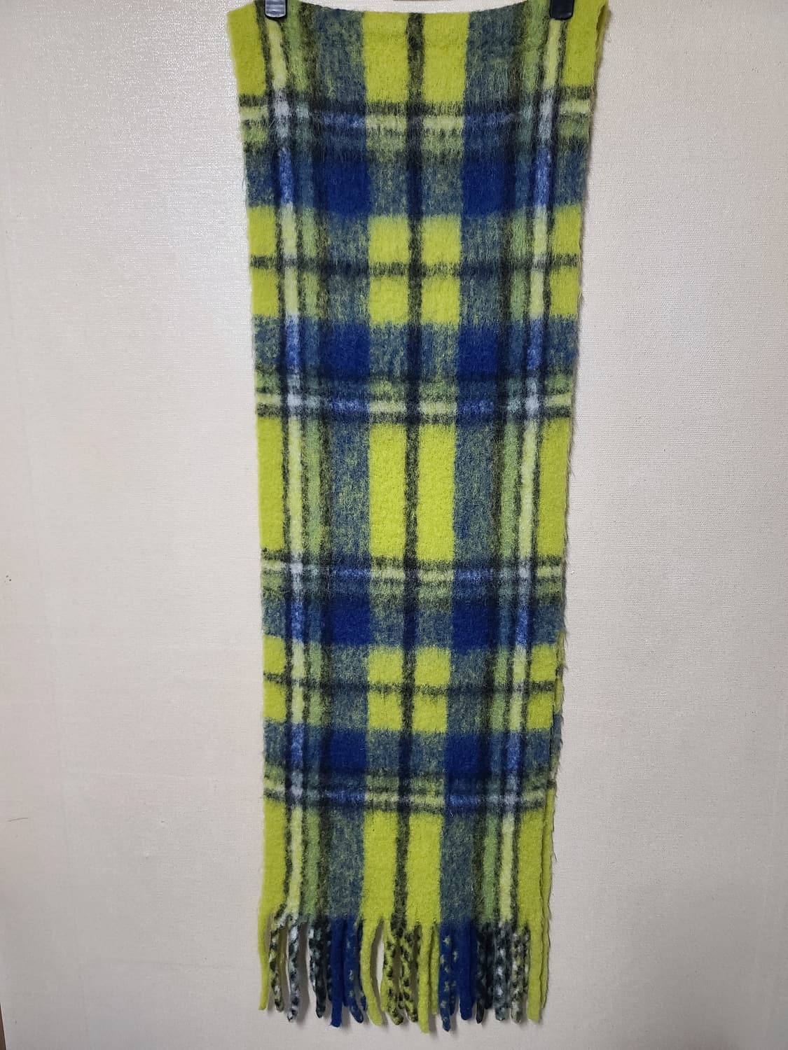 비비안웨스트우드 청키 타탄 머플러 상품이미지2