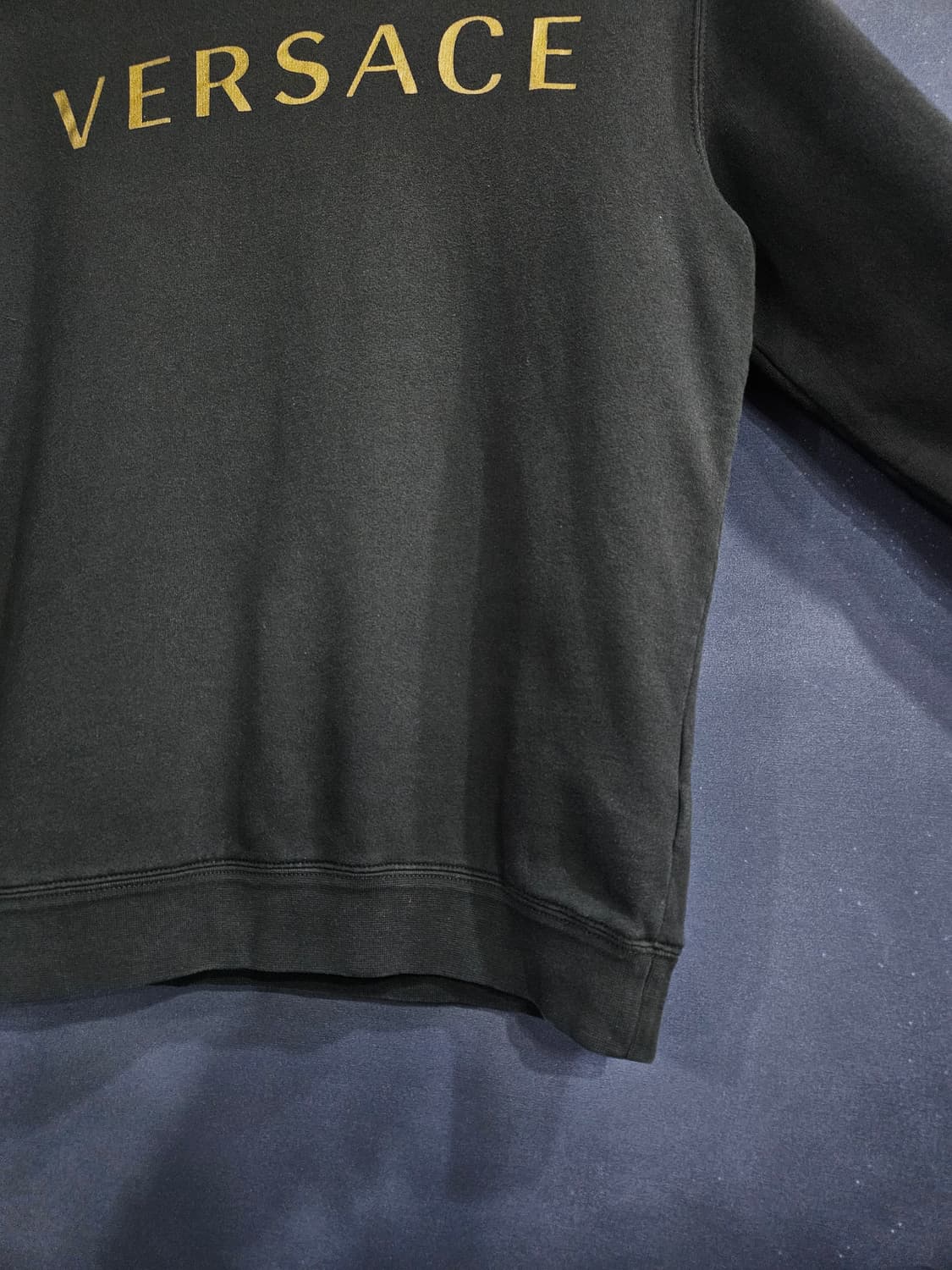 베르사체 프린팅 블랙컬러 남성 105 기모 맨투맨  상품이미지6