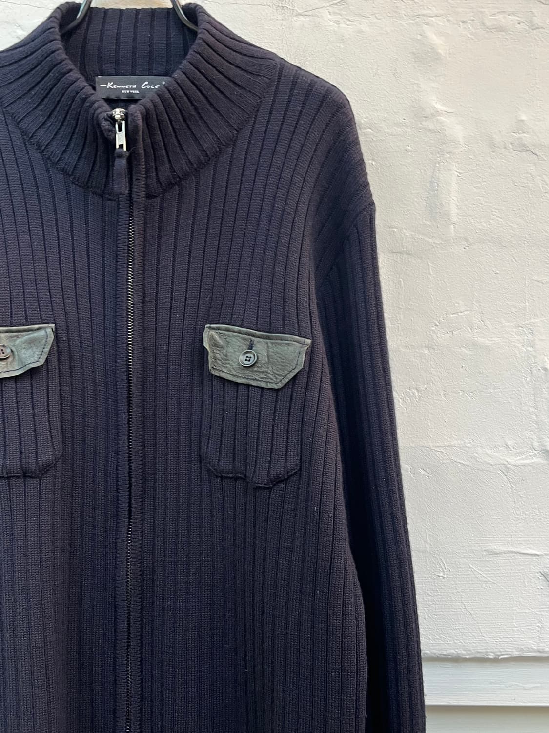 Kenneth Cole 레더 포켓 니트집업 블랙 상품이미지3