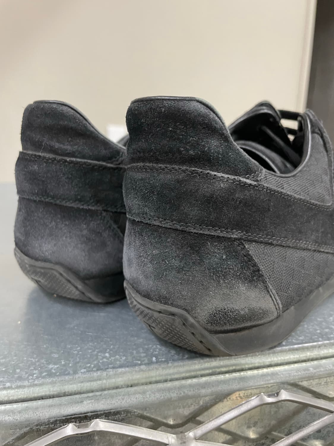 루이비통 스웨이드 스니커즈 블랙 7 (gr-4701) 상품이미지8