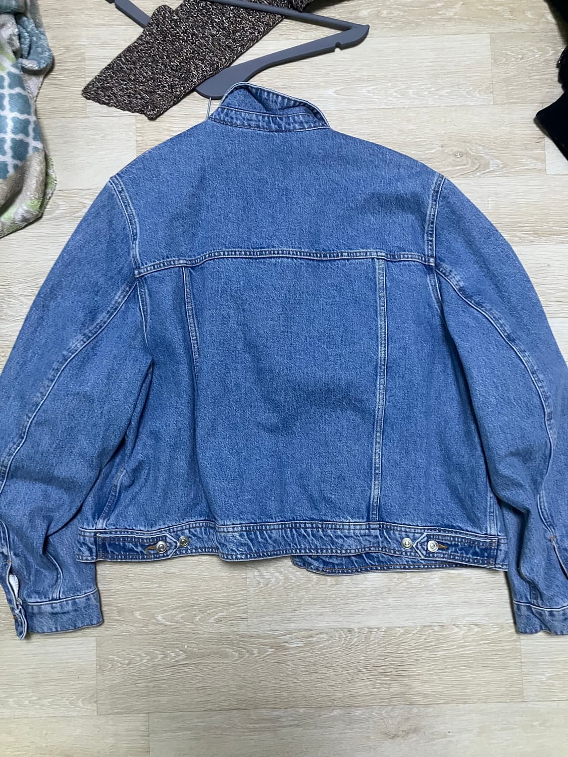 ZARA Nanushka 자라 나누시카 카라 데님 자켓(XL) 상품이미지5