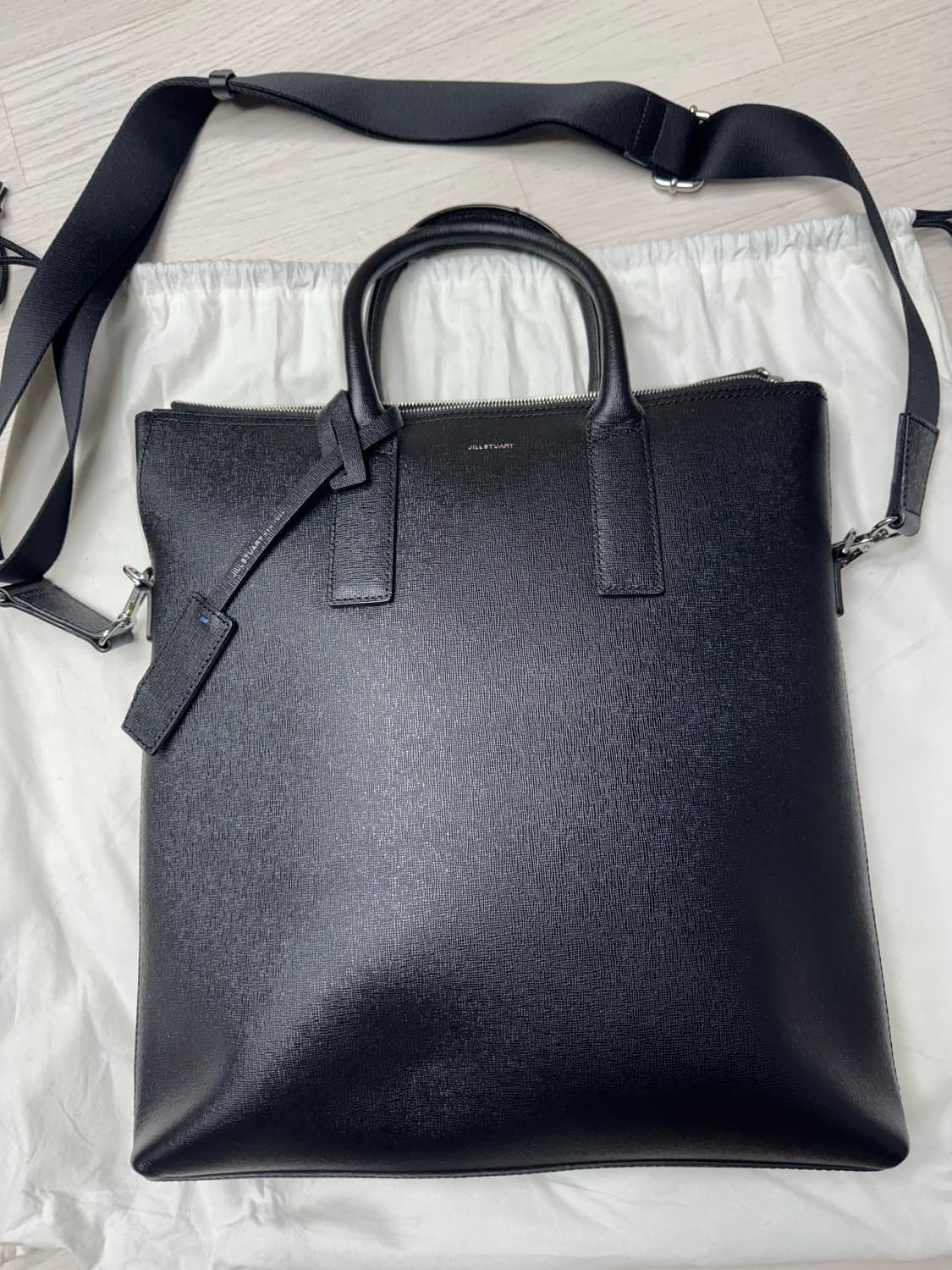 질스튜어트 뉴욕 리날디 도트백 판매합니다. 상품이미지1