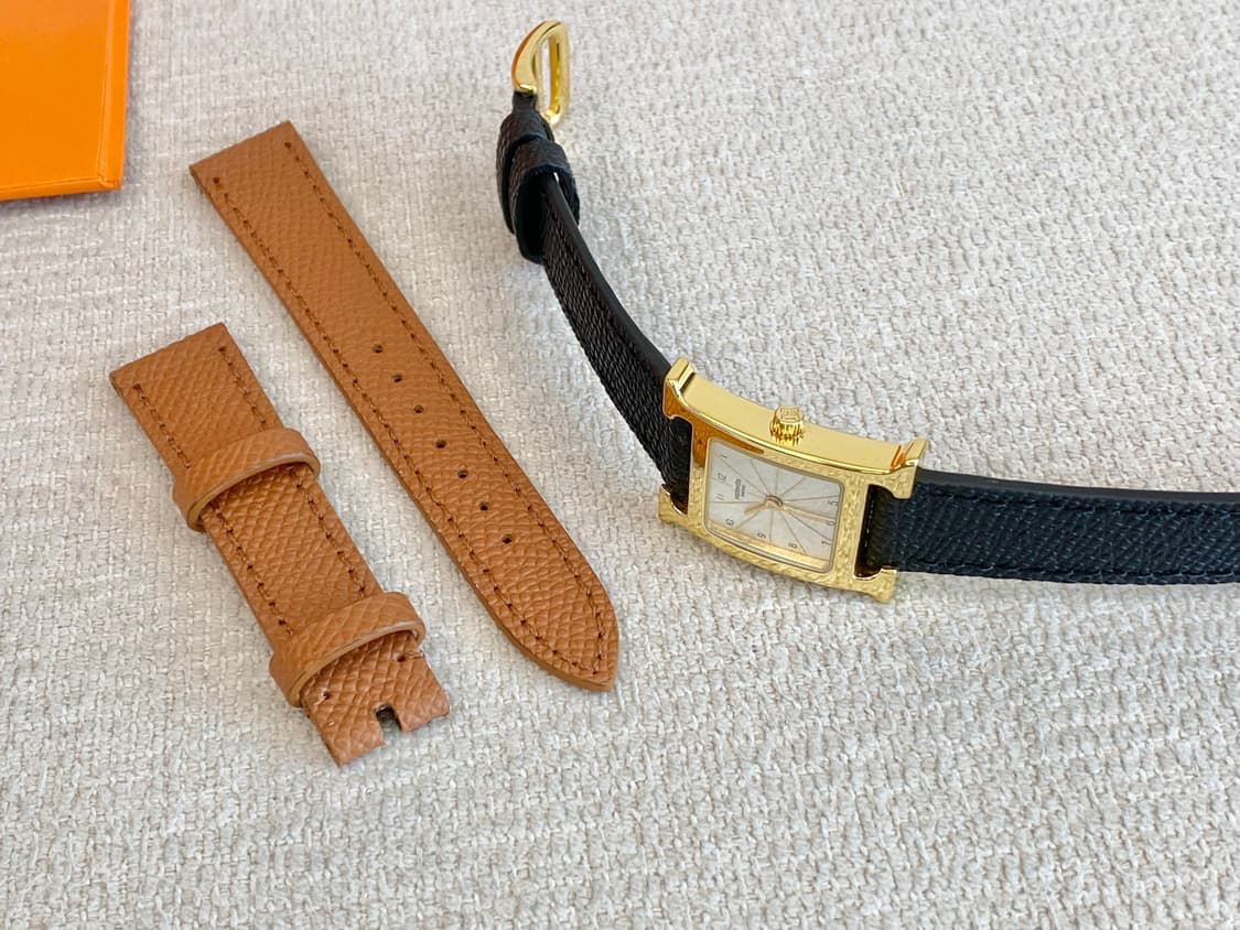 에르메스 H아워 1.201 금장 여성용 쿼츠 PM 스몰 사이즈 상품이미지7