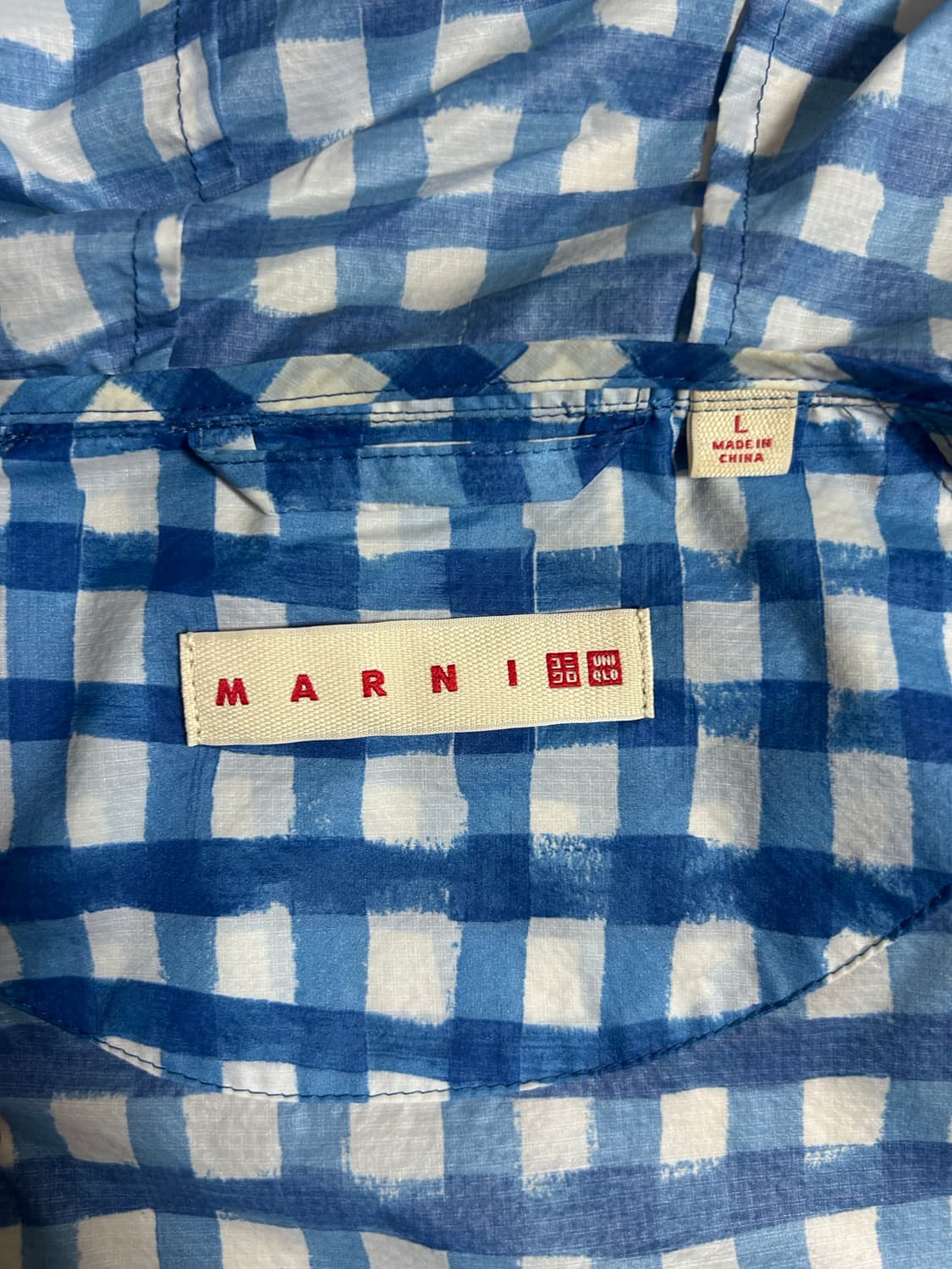 유니클로x마르니 포켓터블 바람막이 상품이미지3