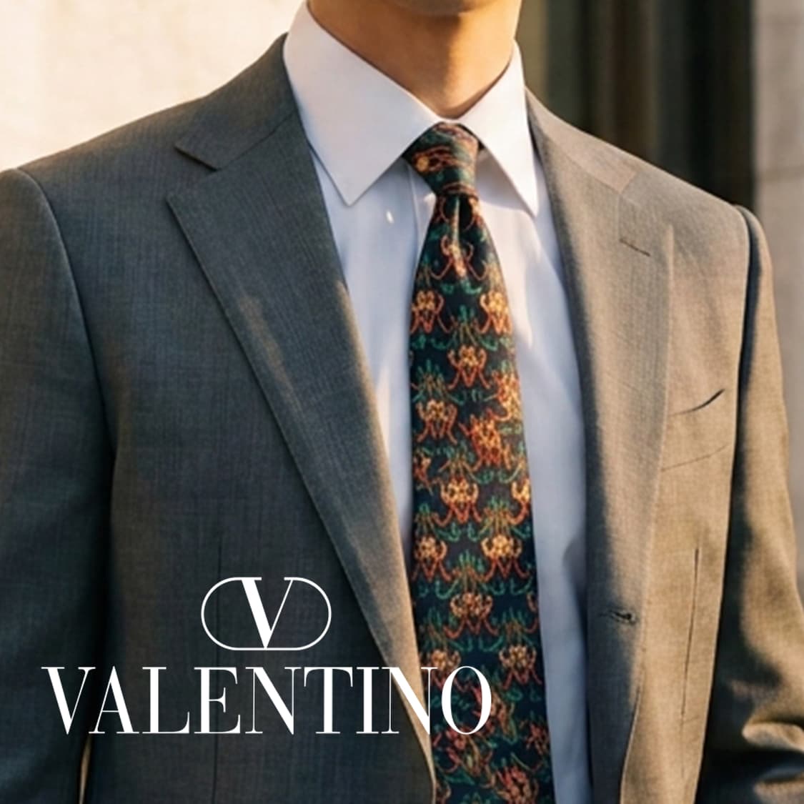 발렌티노 실크 네이비 패턴 넥타이 9.4cm A+등급 G21
 상품이미지1