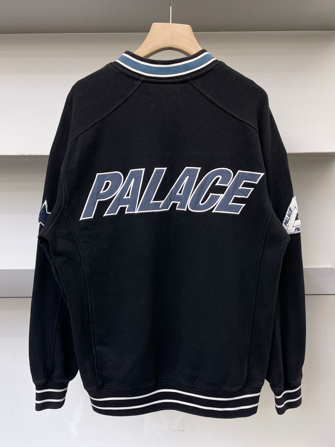 팔라스 19fw Pallas 크루 블랙 상품이미지4