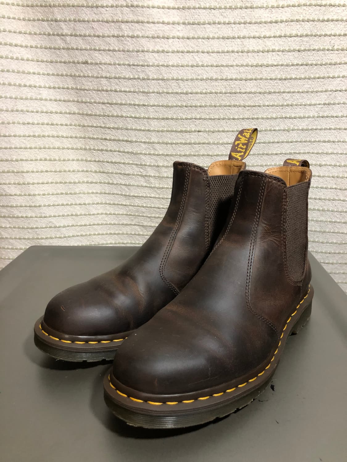 닥터마틴 2976 YS 크레이지호스 첼시 부츠 US 9 상품이미지1