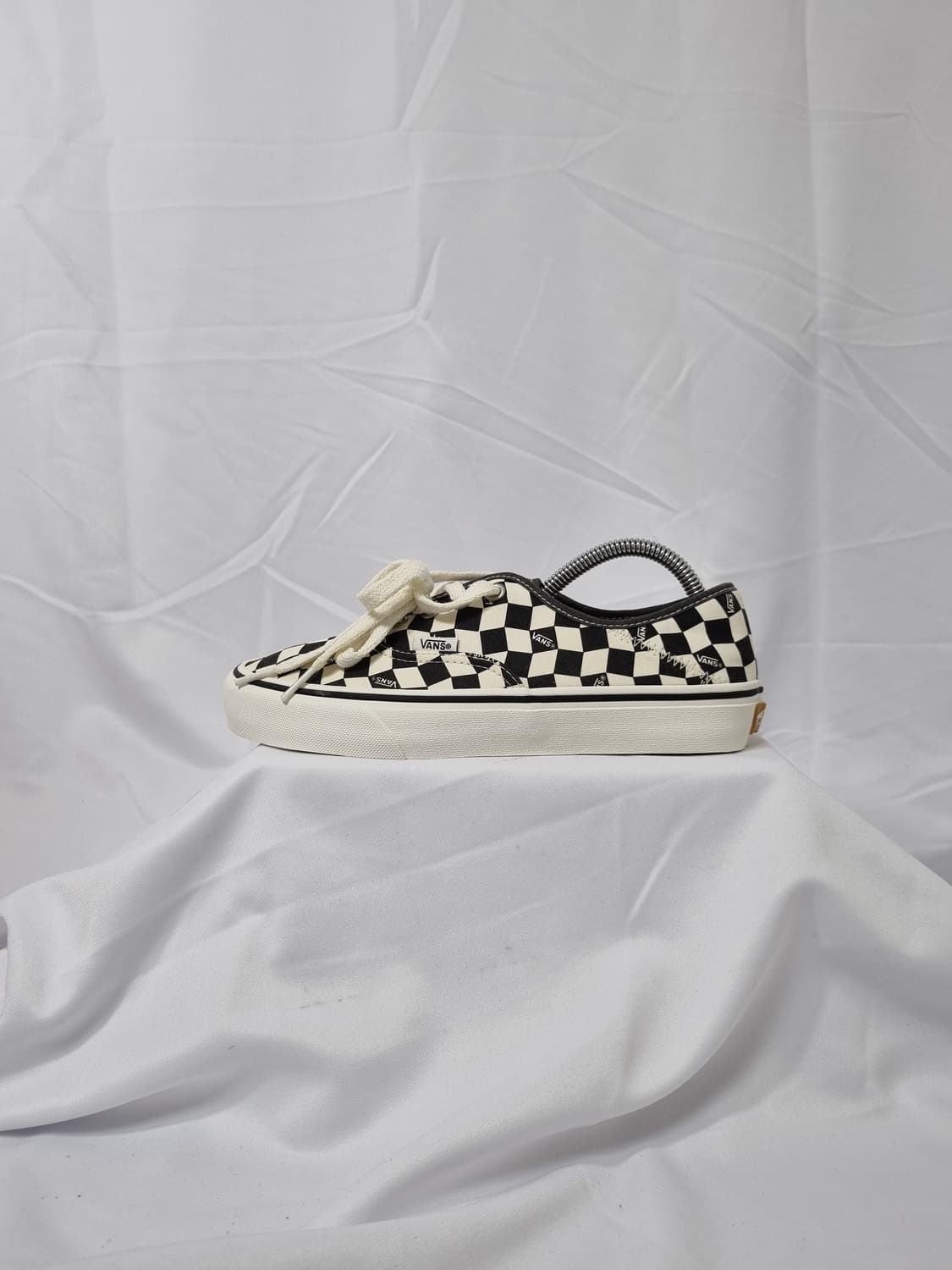 240 반스 어센틱 VR3 체커보드 스니커즈 상품이미지1