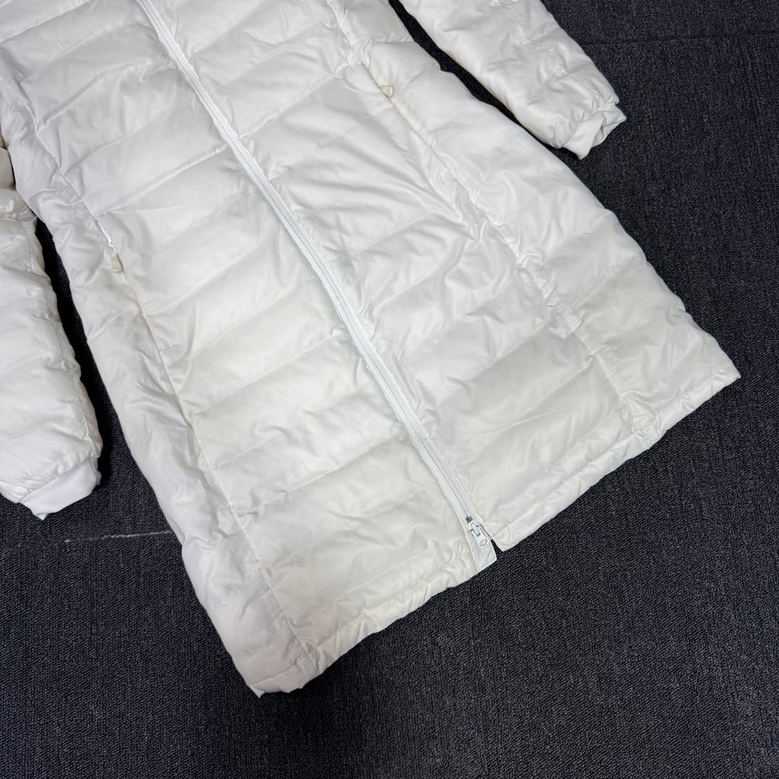 캐나다구스 여성 화이트 롱패딩 상품이미지3