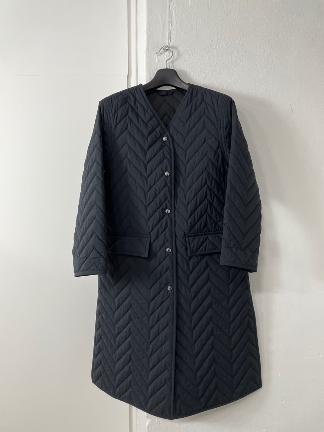 아크네 스튜디오 롱 퀼팅 자켓 상품이미지1