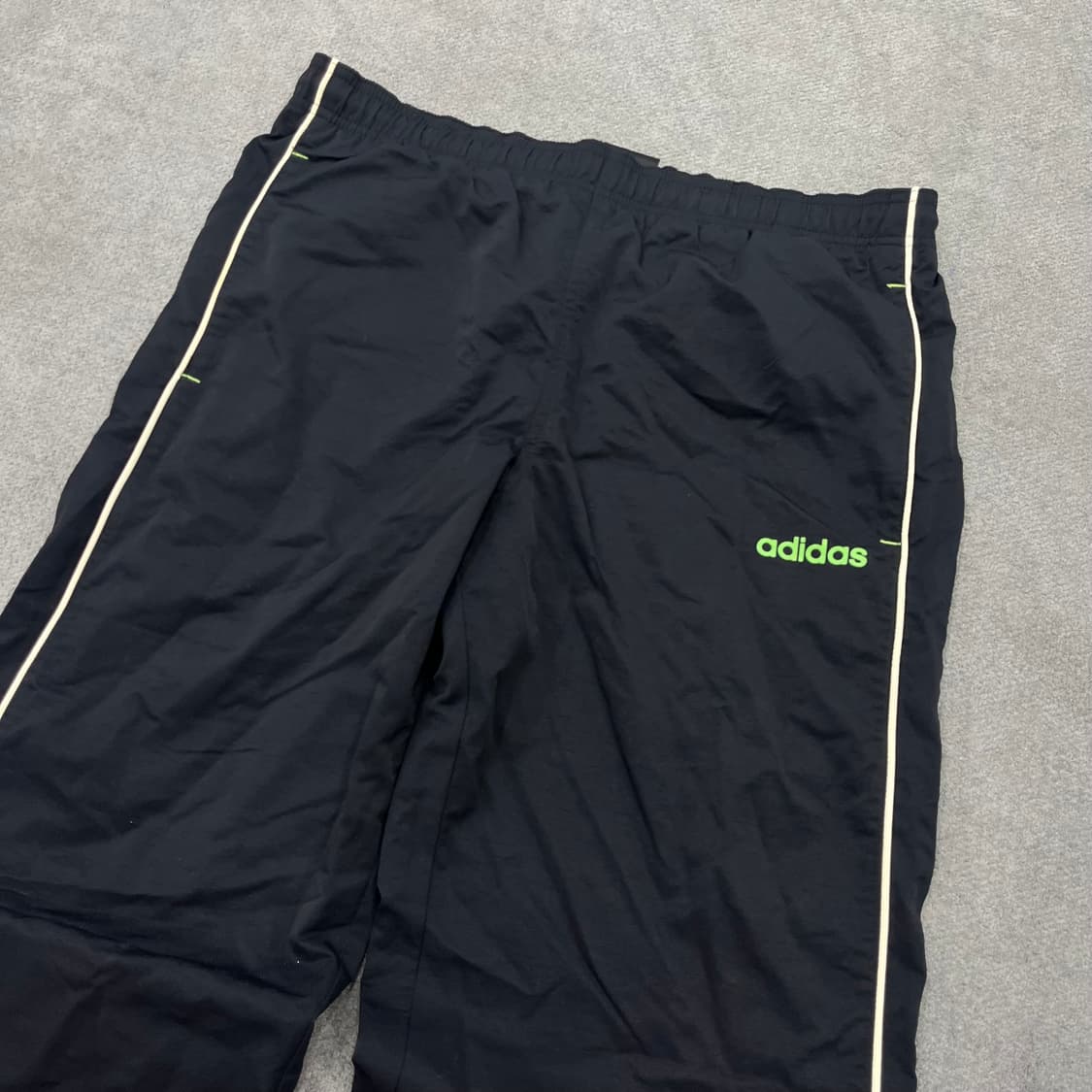L 아디다스 올드스쿨 트레이닝 팬츠 상품이미지2