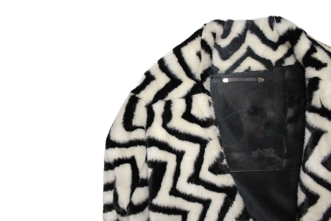 O’2nd 오즈세컨 지오메트릭 퍼 자켓 상품이미지2