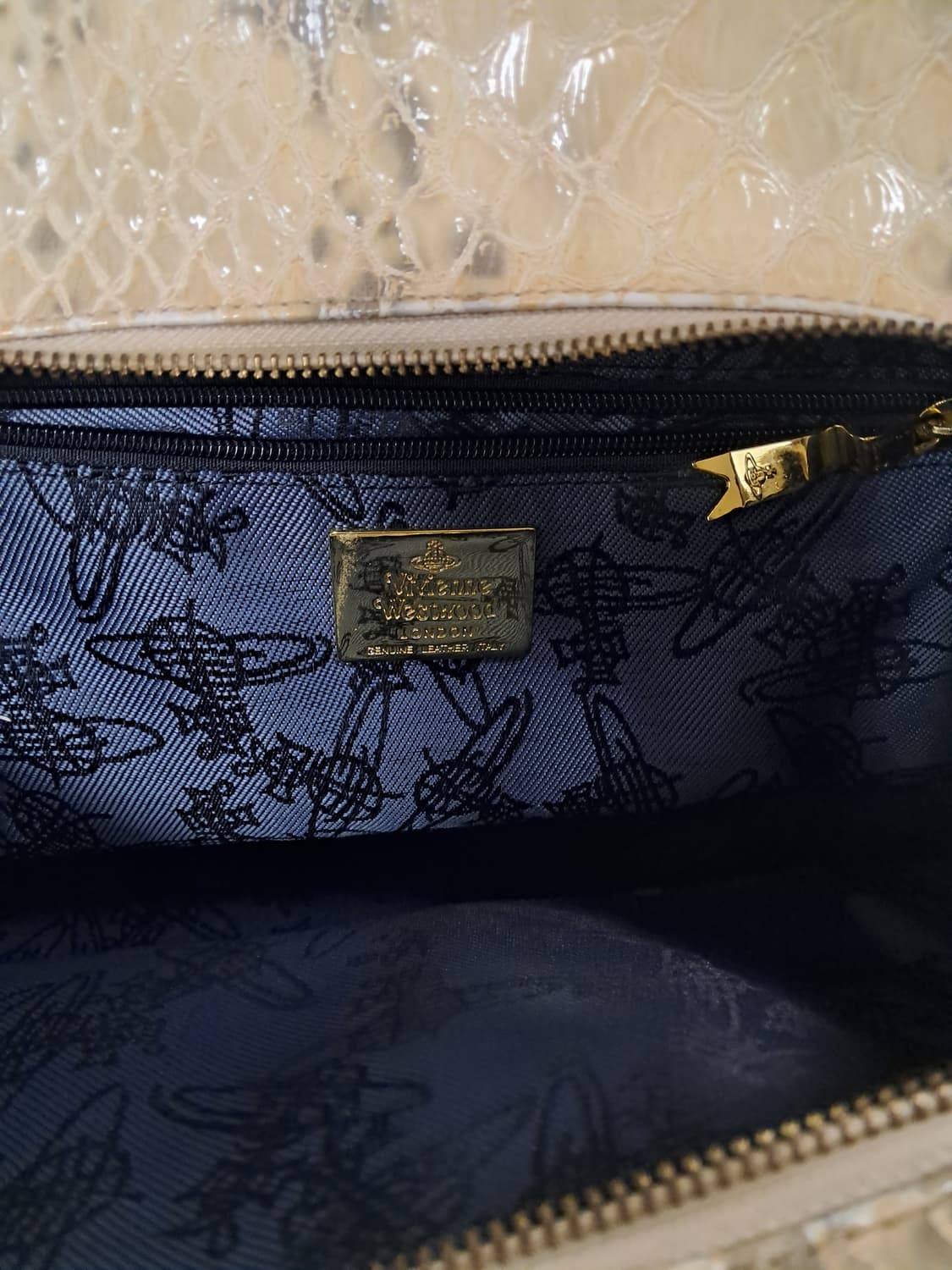 비비안웨스트우드 토드백 상품이미지2