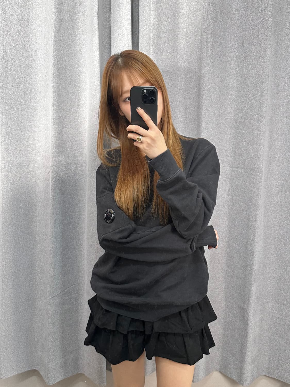 [정품]씨피 컴퍼니 렌즈 맨투맨 블랙 상품이미지1