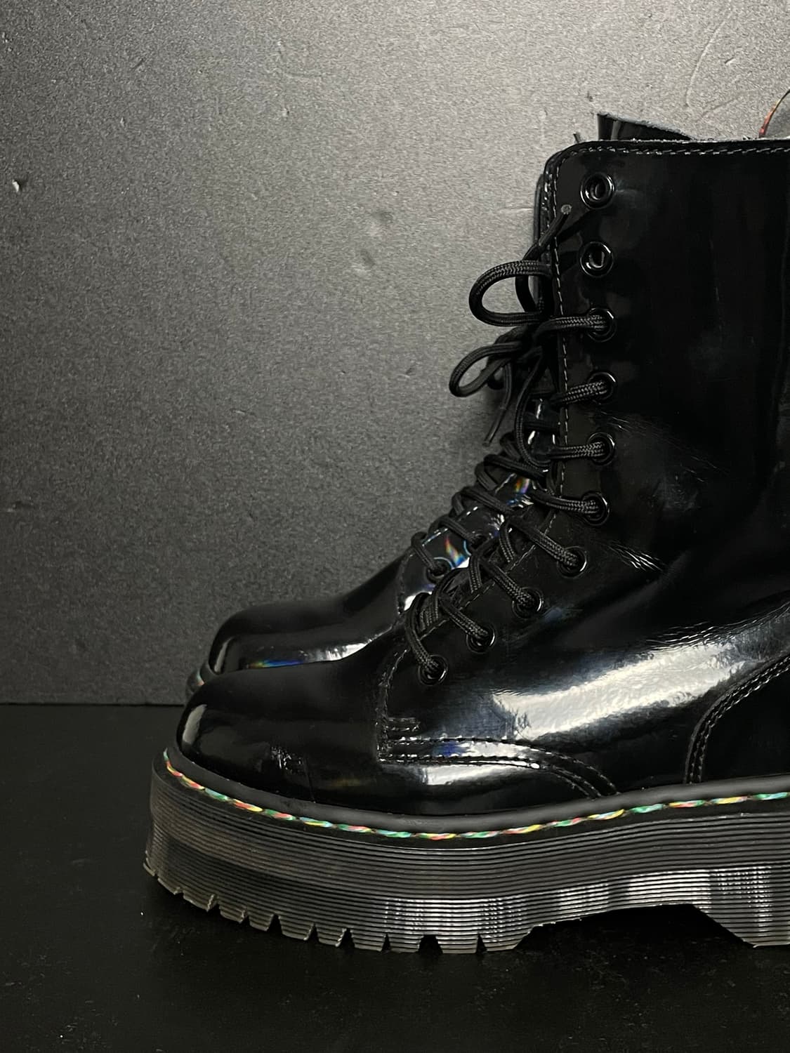 [235] 닥터마틴 제이든 하이 10홀 레인보우 워커 부츠 상품이미지6
