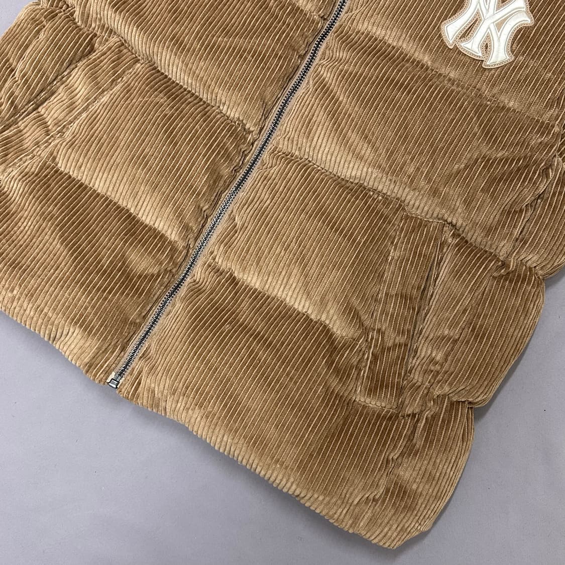 MLB 뉴욕양키스 골덴 패딩 조끼 L 상품이미지5