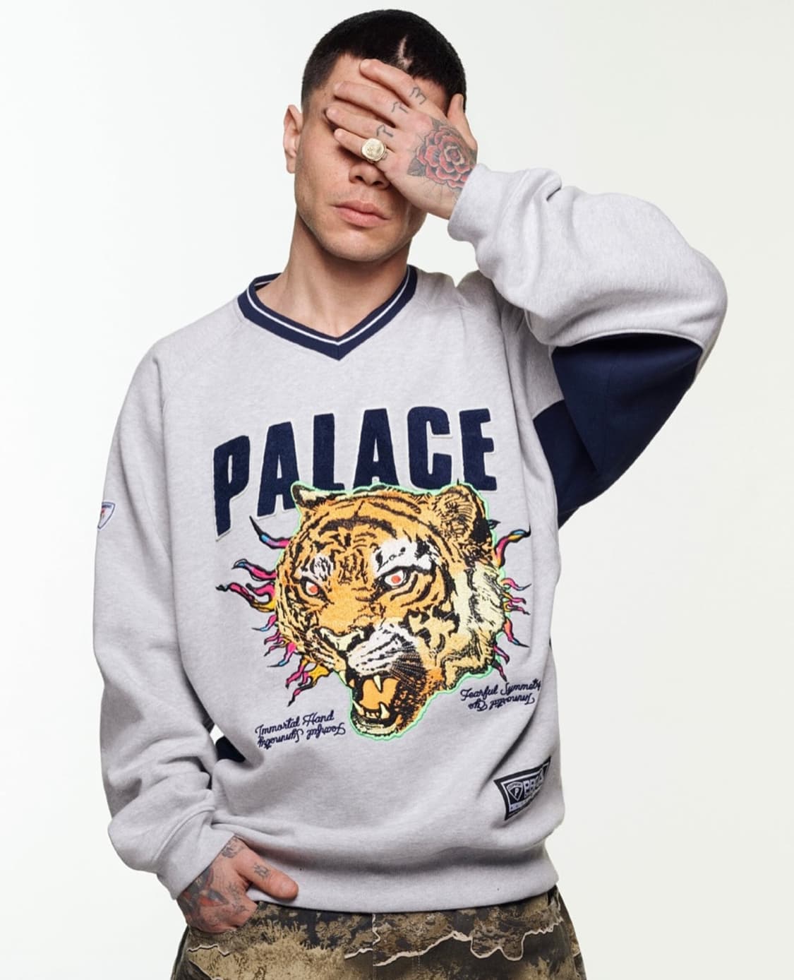 팔라스 토라토라 크루 네이비 맨투맨 상품이미지2