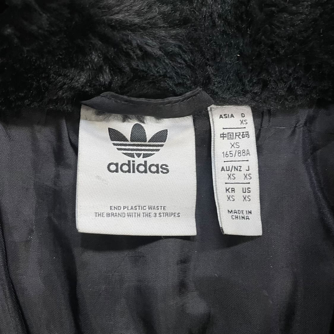 아디다스 트레포일 퍼 자켓 블랙 화이트 상품이미지4