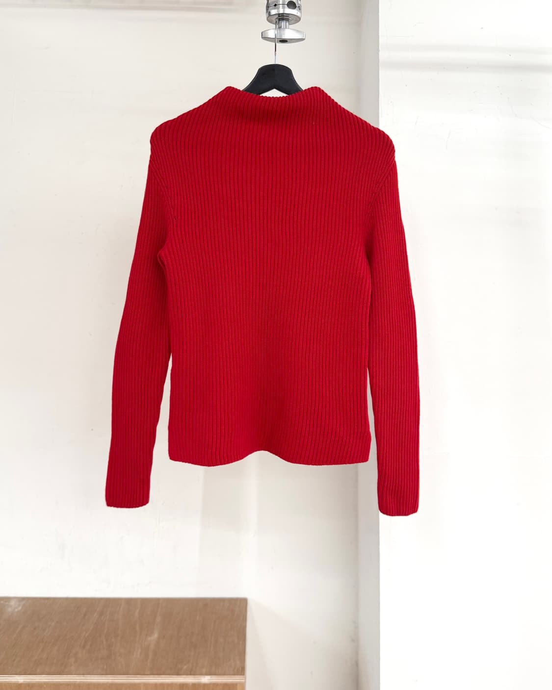 jw 앤더슨 레드 브이넥 울 니트 상품이미지6