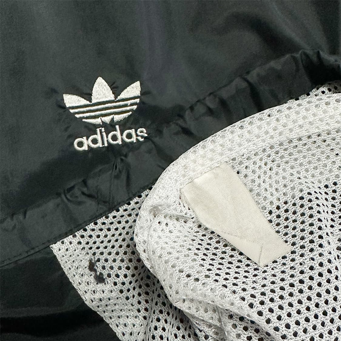 아디다스 빅로고 올드스쿨 윈드브레이커 상품이미지4