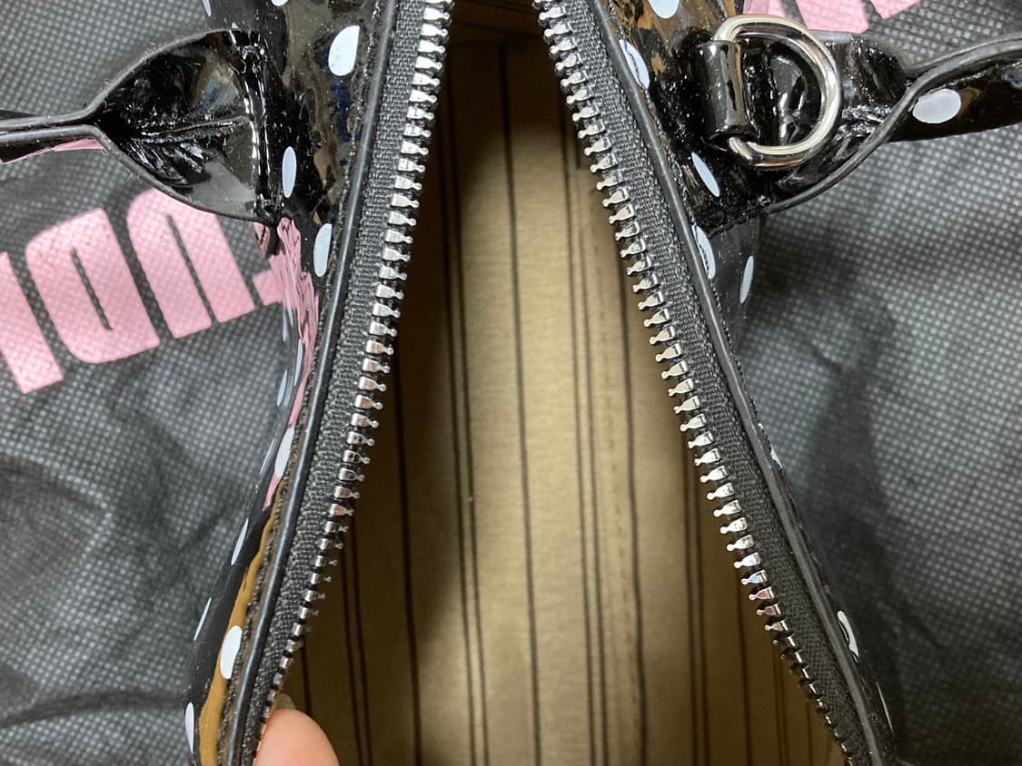 에나멜 도트 원통 가방 상품이미지4