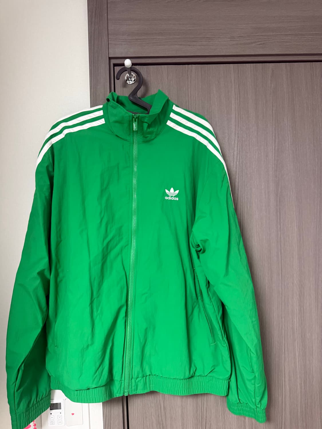 아디다스 초록 우븐 트랙탑 상품이미지1
