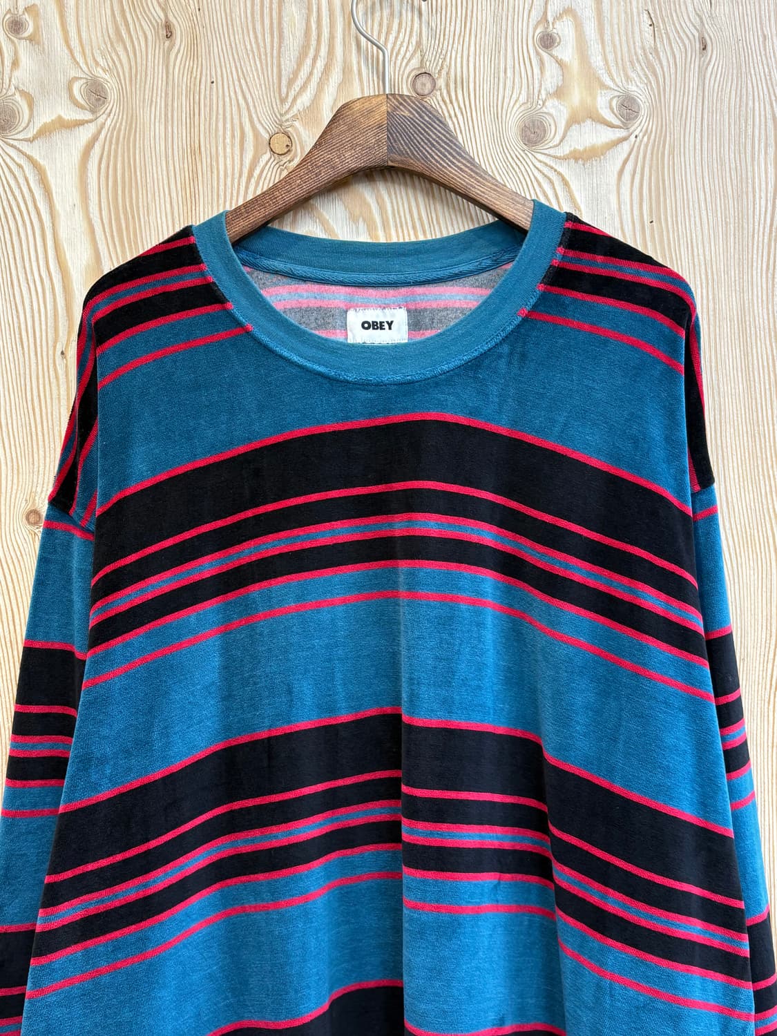 오베이 스트라이프 벨벳 롱슬리브 상품이미지3