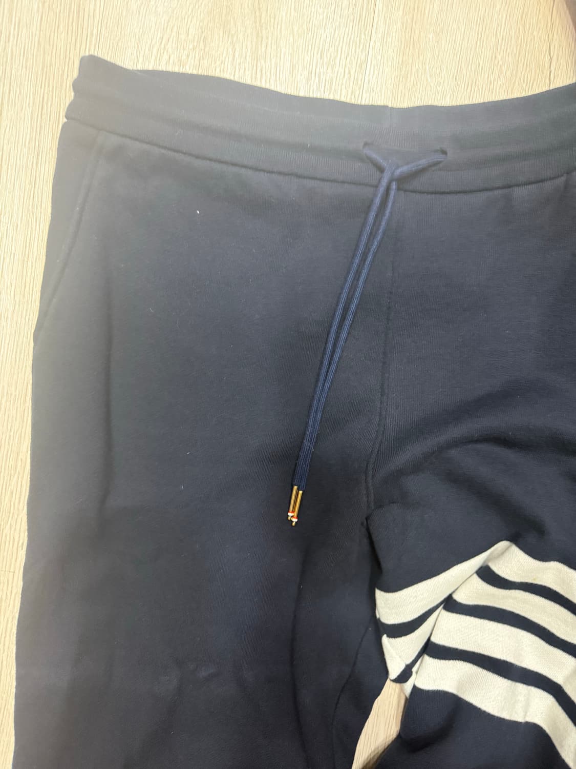 톰브라운 트레이닝 팬츠 4사이즈 상품이미지3