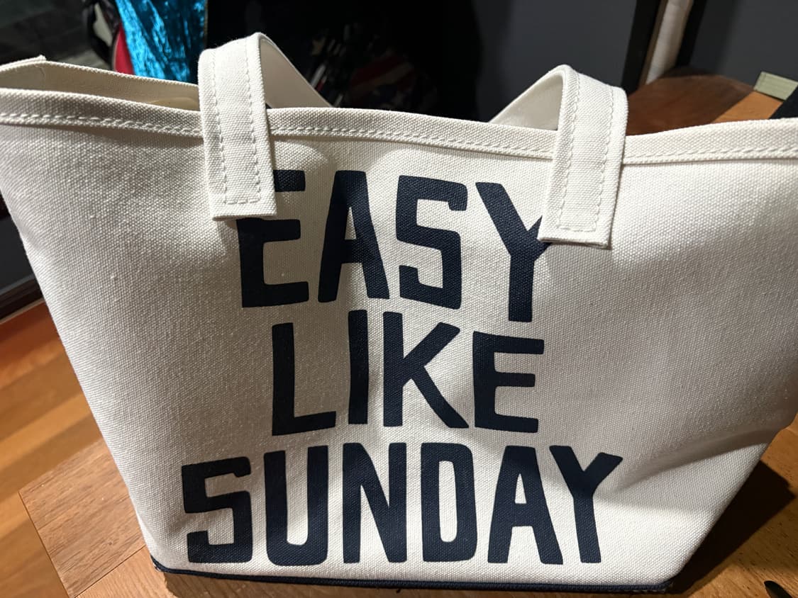 컬렉트 피시스 토트백 상품이미지1