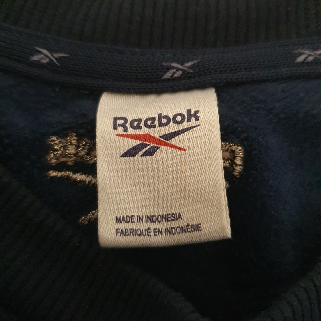 리복 벨벳 네이비 맨투맨 S 상품이미지3