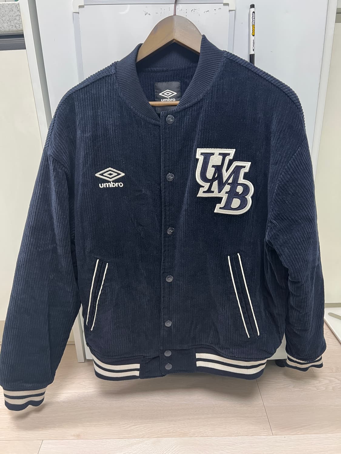 엄브로 바시티 자켓 상품이미지1