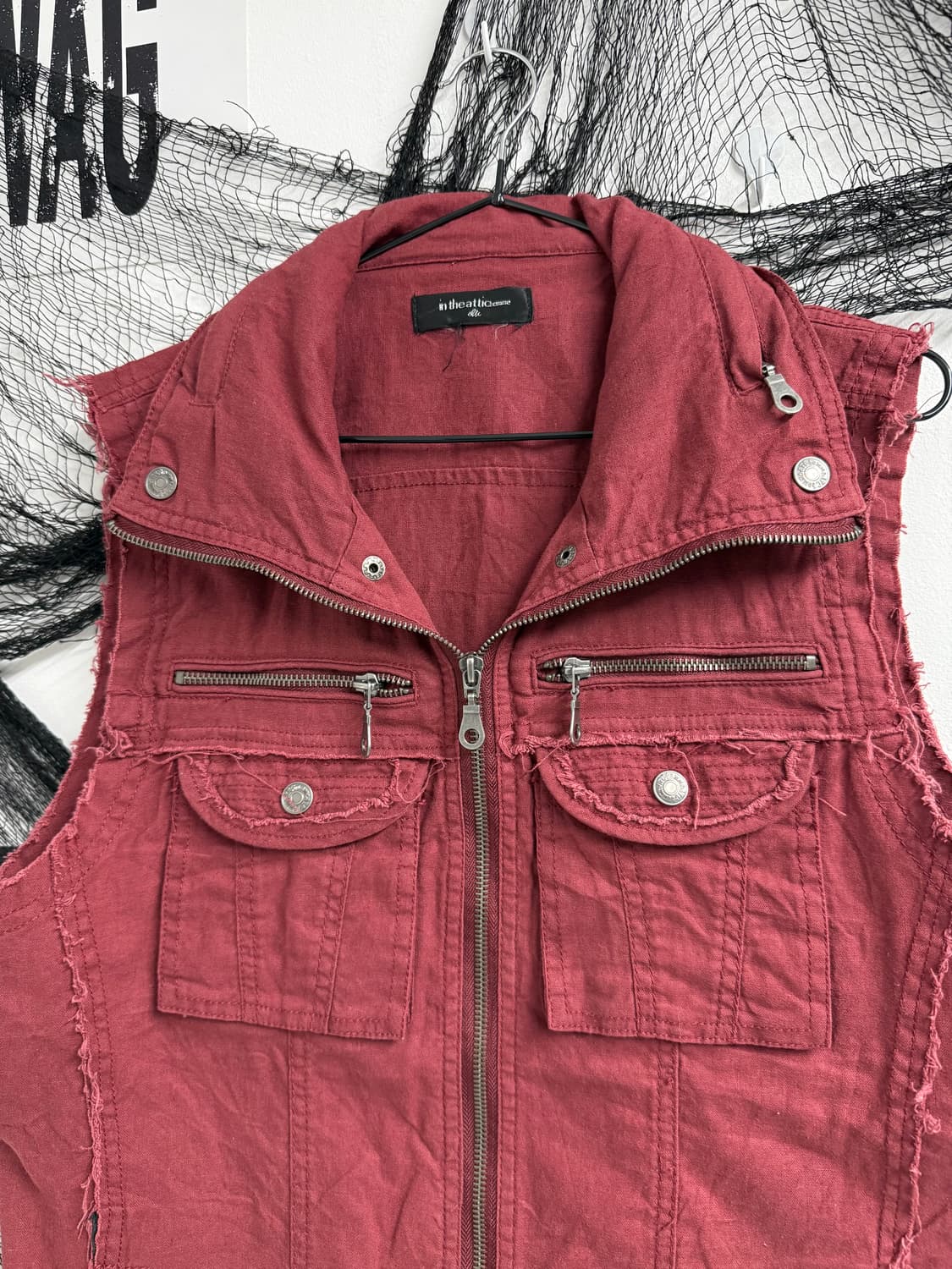 In the attic homme damaged vest 상품이미지2