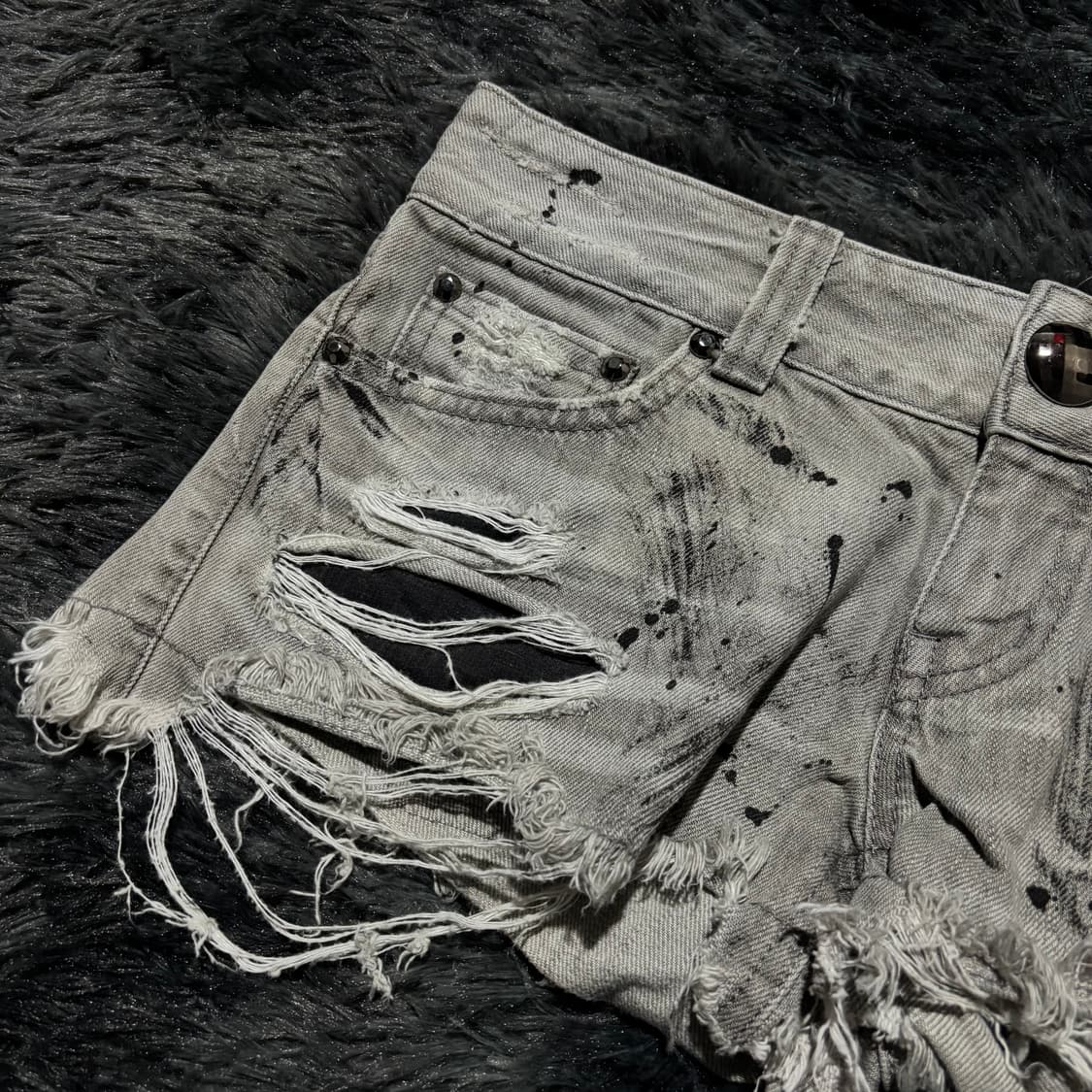 Lip Service 그런지 워싱 마이크로 숏츠 상품이미지6