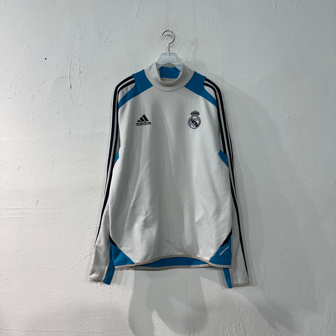 아디다스 레알마드리드 스웨트탑 105 상품이미지1