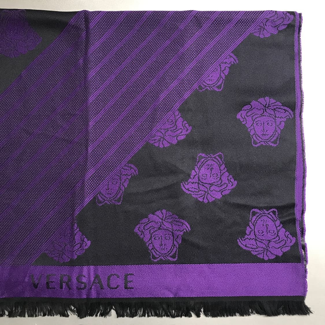 베르사체 머플러 상품이미지4